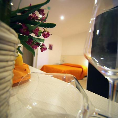 Hotel Incontro ペスキチ エクステリア 写真